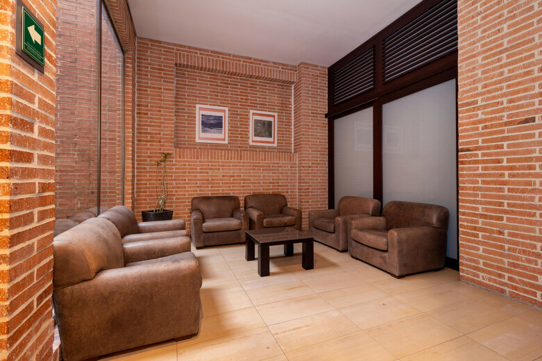 Madisson Inn Hotel & Luxury Suites
