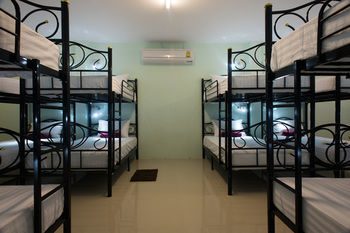 Albergue Plan B Hotel