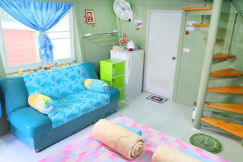 Hotel A Houses Homestay