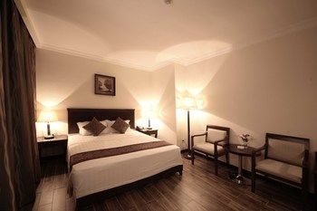 Level Hotel