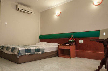 Sunny Hotel