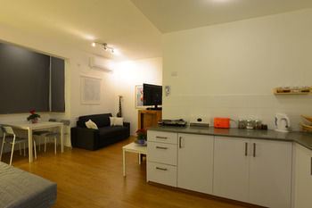 Apartamento Hatzmaot - Bat Yam