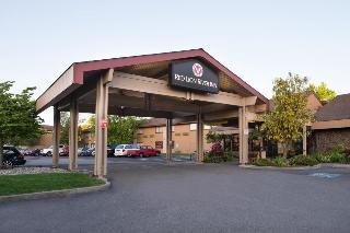 Hotel Red Lion River Inn