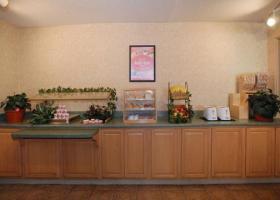 Hotel Econo Lodge & Suites