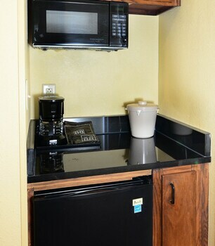 Hotel Courtyard By Marriott Winston-salem Hanes Mall