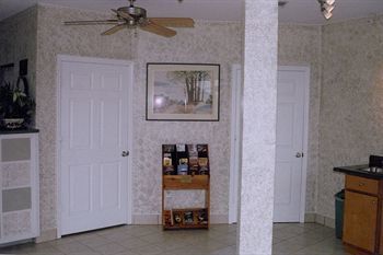 Motel Express Inn & Suites