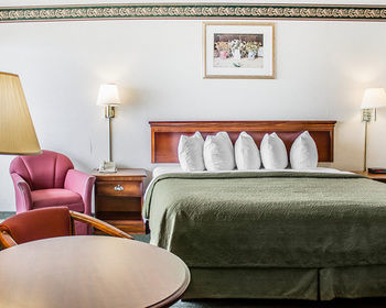 Hotel K Royale Lakefront Inn