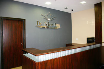 Hotel De Nice Inn