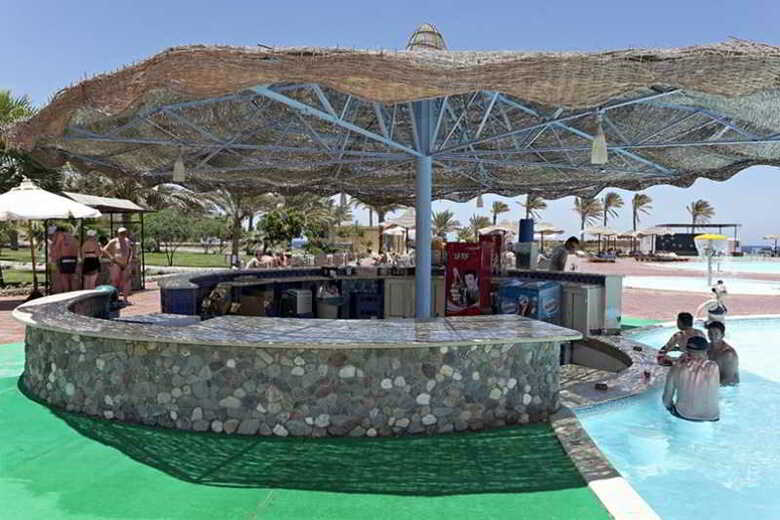 Hotel The Three Corners Sea Beach Resort