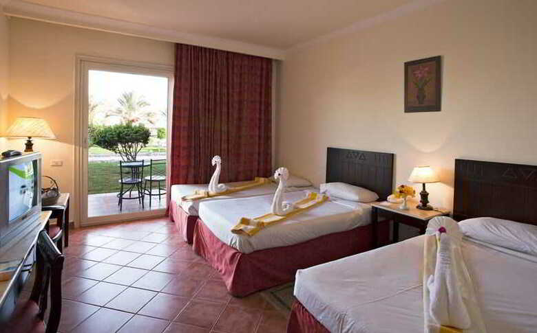 Hotel The Three Corners Sea Beach Resort