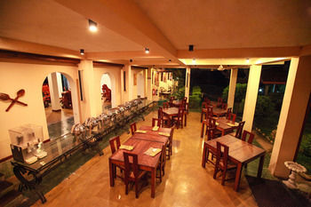 Hotel Oak Ray Lake Resort