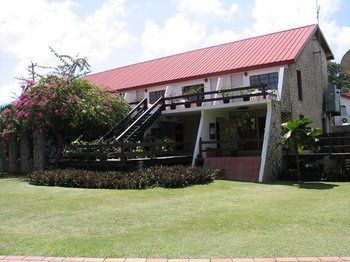 Hotel Sandy Point Village