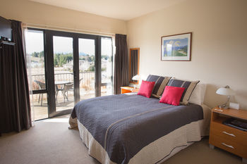 Posada Websters On Wanaka Lodge