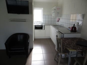 Central Court Motel