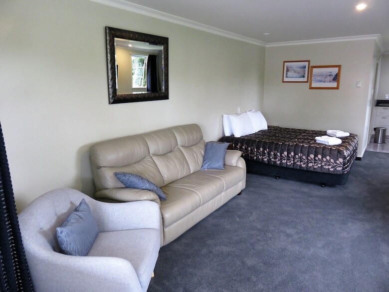 Hotel Admirals Motor Lodge