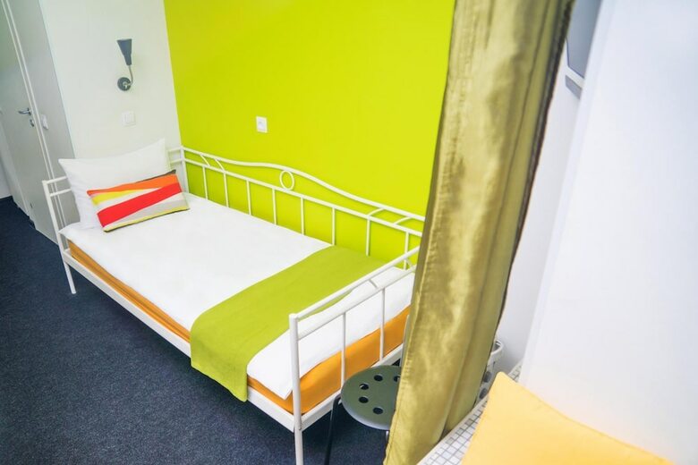 Station Hotel G73