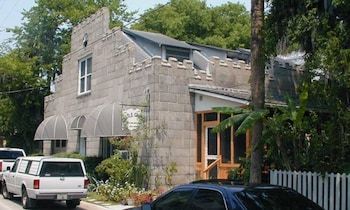 Castle Garden Bed & Breakfast