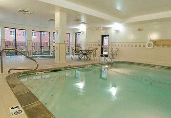 Hotel Courtyard By Marriott Cincinnati North At Union Centre