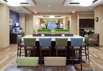 Holiday Inn Express Hotel & Suites Fort Dodge