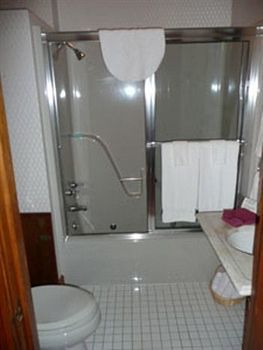 Squiers Manor B&B