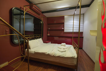 Aparthotel Element Suites