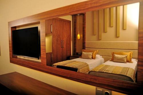 Avin Hotel