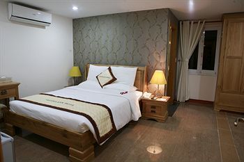 Saigon's Book Hotel
