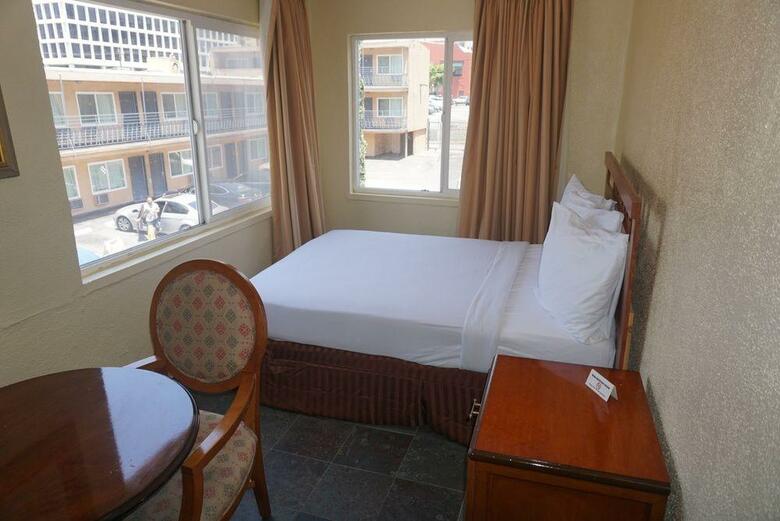 Hotel Americas Best Value Inn