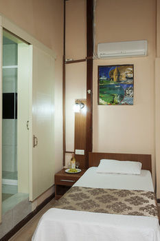 Hotel Dedekonak Pension