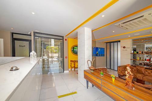 Nebilux Hotel