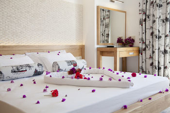 Nur Hotel