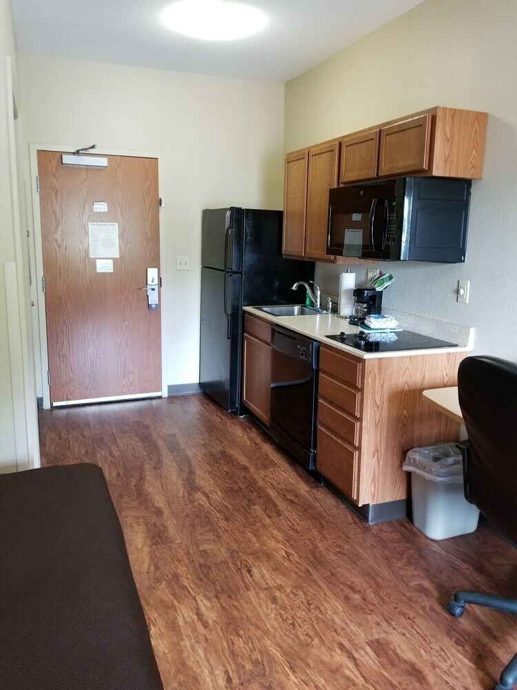 Suburban Extended Stay Hotel