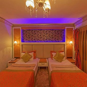 Hotel Camelot Boutique & Beach