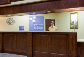 Holiday Inn Express Hotel & Suites Rapid City