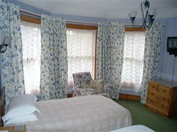 Bed & Breakfast Alpine Villa Guest House