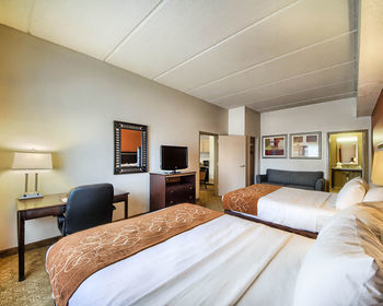 Hotel Comfort Suites Beachside
