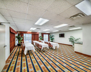 Hotel Comfort Suites Beachside