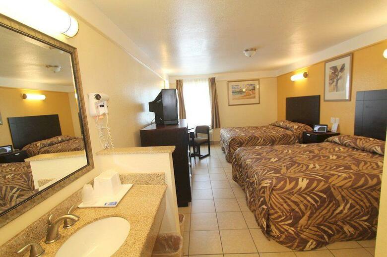Hotel Island Inn