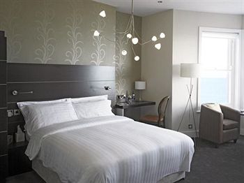 Waterside Boutique Hotel