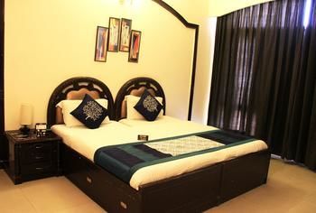 Hotel Oyo Rooms Near Akashneem Marg