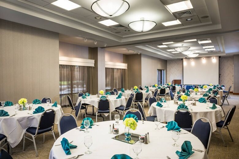 Hotel Springhill Suites By Marriott Hampton Coliseum