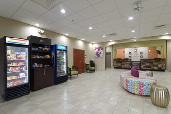 Hotel Comfort Inn And Suites