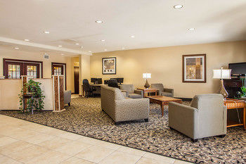 Hotel Comfort Suites Bloomington