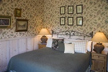 Bed & Breakfast Country Willows Inn