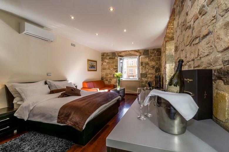 Palace Suites Heritage Hotel