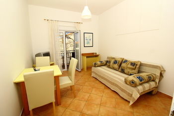 Bacan Serviced Apartments