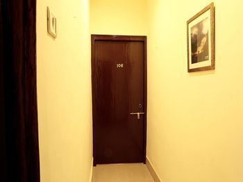 Hotel Oyo Rooms Rashbehari Manohar Pukur
