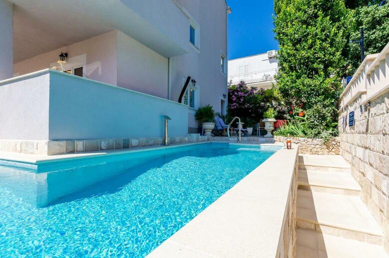 Apartments Aura