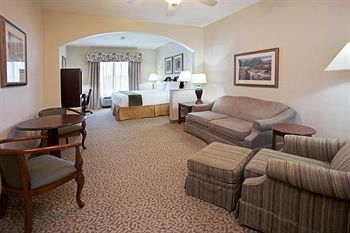 Holiday Inn Express Hotel & Suites Conroe I-45 North
