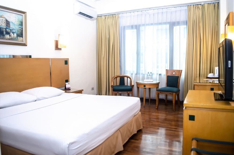 Mega Anggrek Hotel & Convention